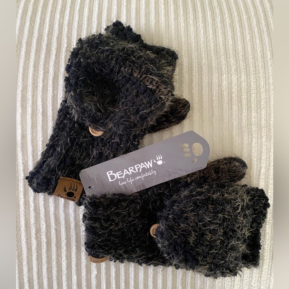 BearPaw Other - BearPaw Texting Gloves